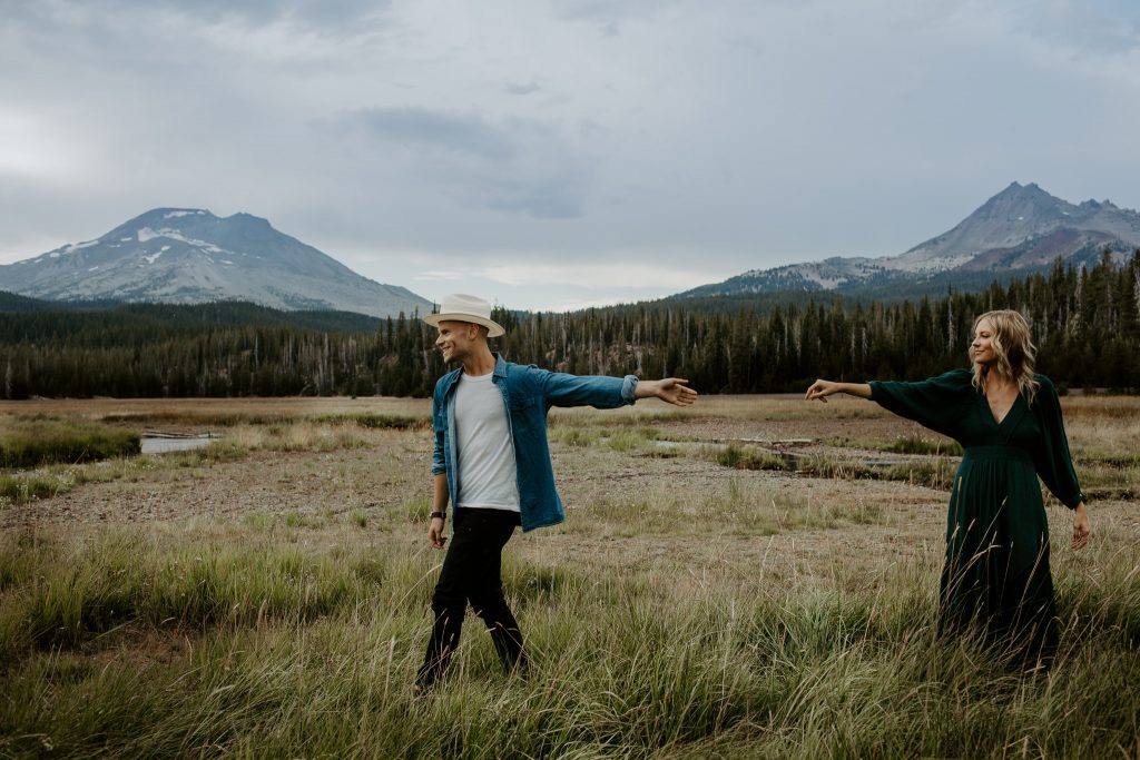Bend Oregon Elopement Photographers